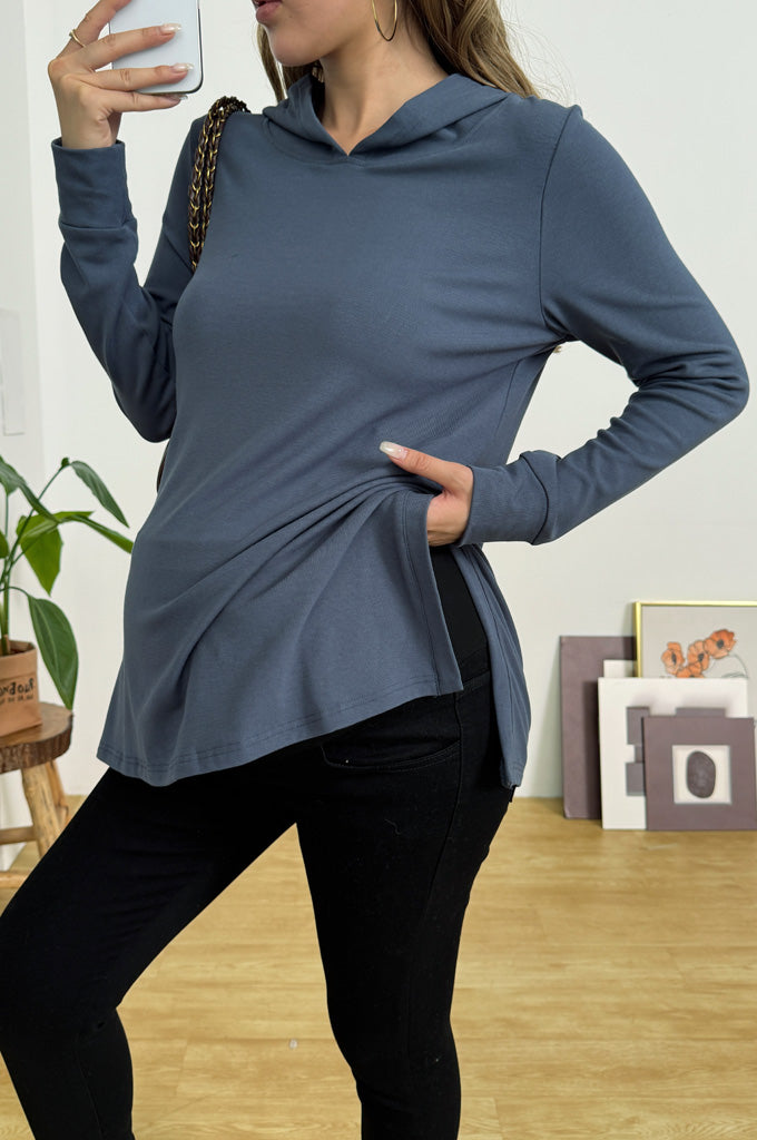 Bearsland Long-sleeved Maternity Sweatshirt with Small Side Slits