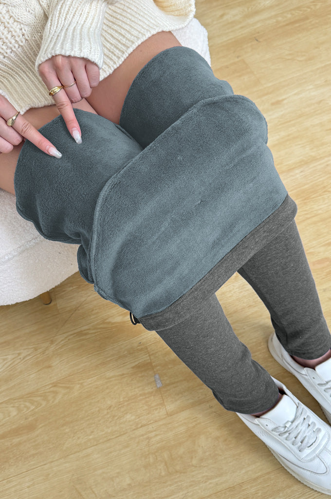 Bearsland Fleece-Lined Maternity Trousers with Adjustable Waistband