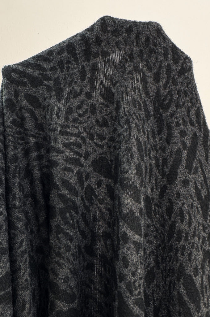 Bearsland Long-sleeved Fashionable Printed Maternity Cardigan