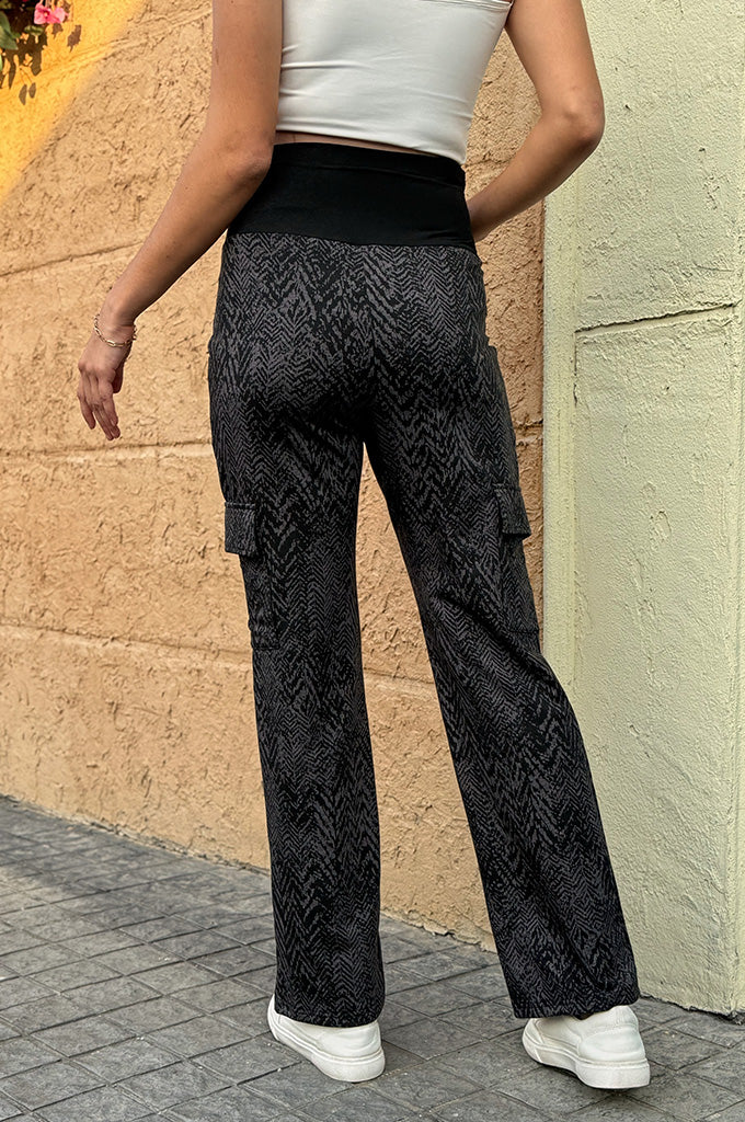 Bearsland Black-and-black-print maternity trousers with pockets